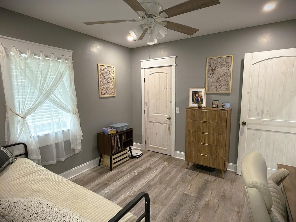 817 Oakland Park Drive Livingston TN 38570
