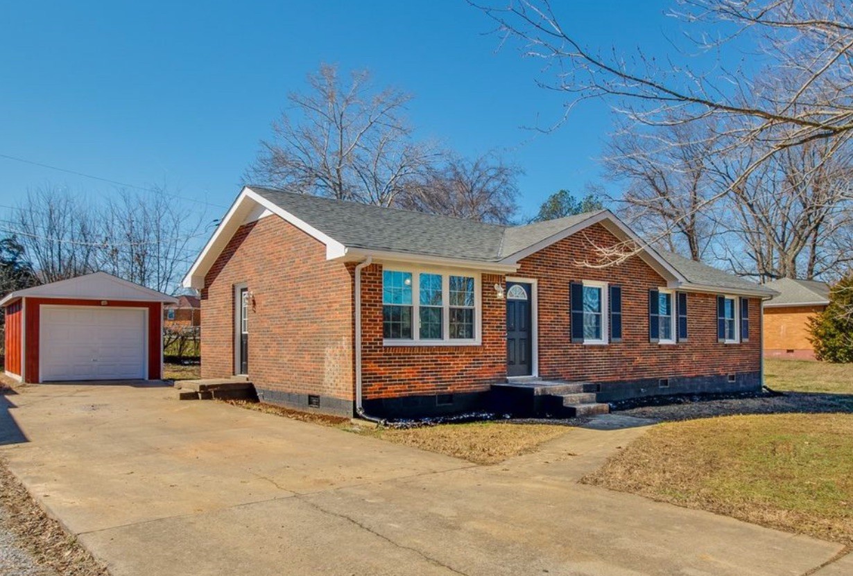 816 Garrettsburg Road Clarksville TN 37042