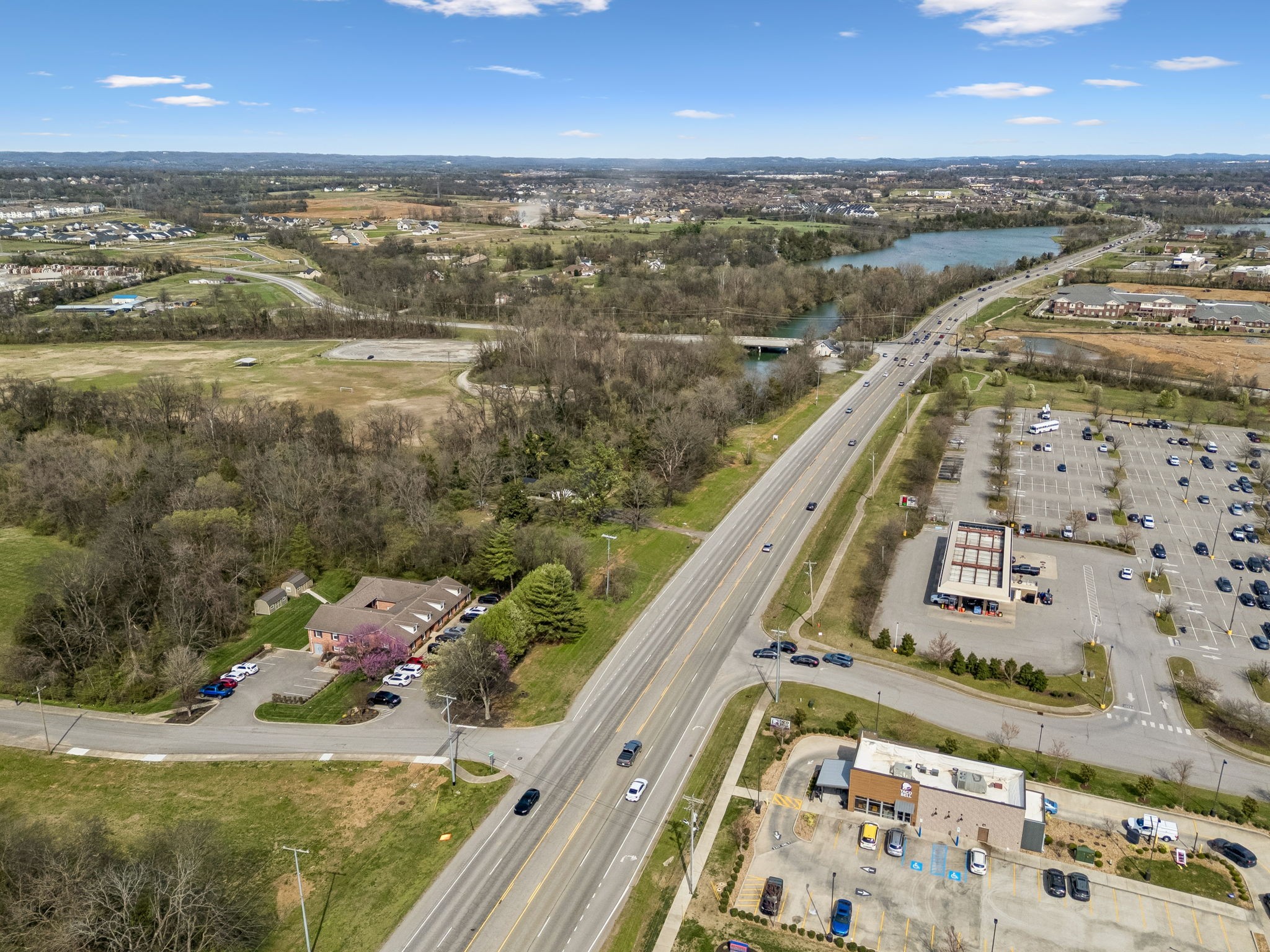2042 Nashville Pike Gallatin TN 37066