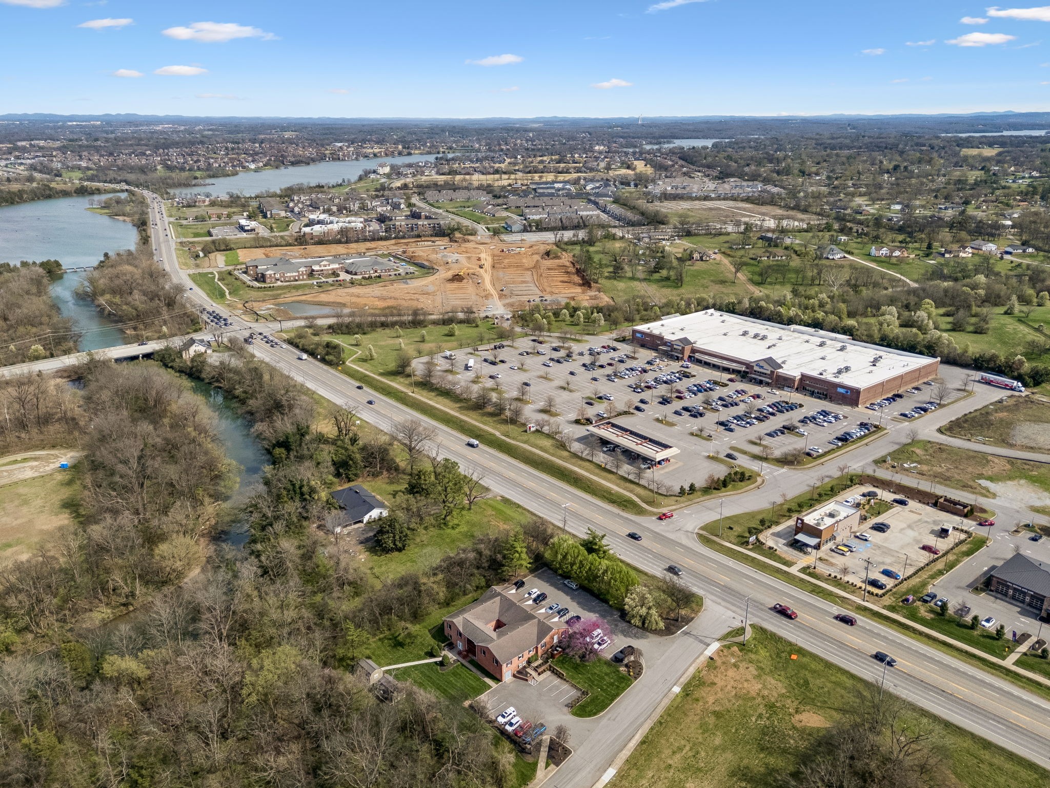 2042 Nashville Pike Gallatin TN 37066