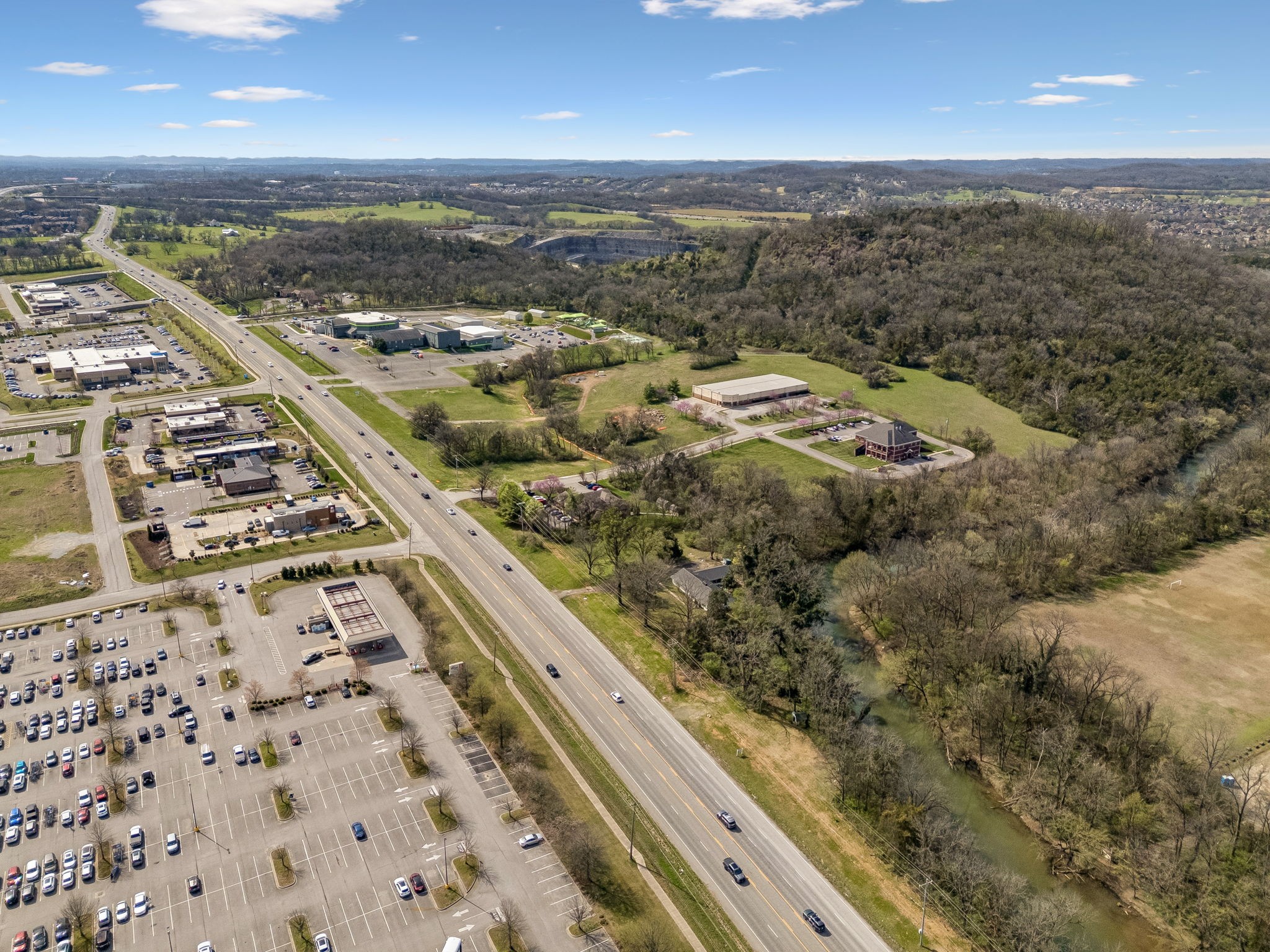 2042 Nashville Pike Gallatin TN 37066