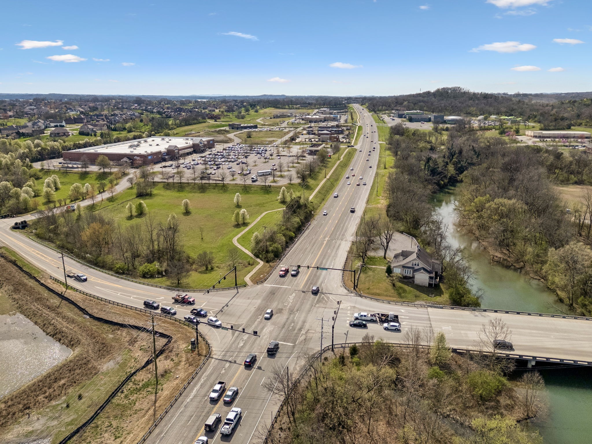 2042 Nashville Pike Gallatin TN 37066
