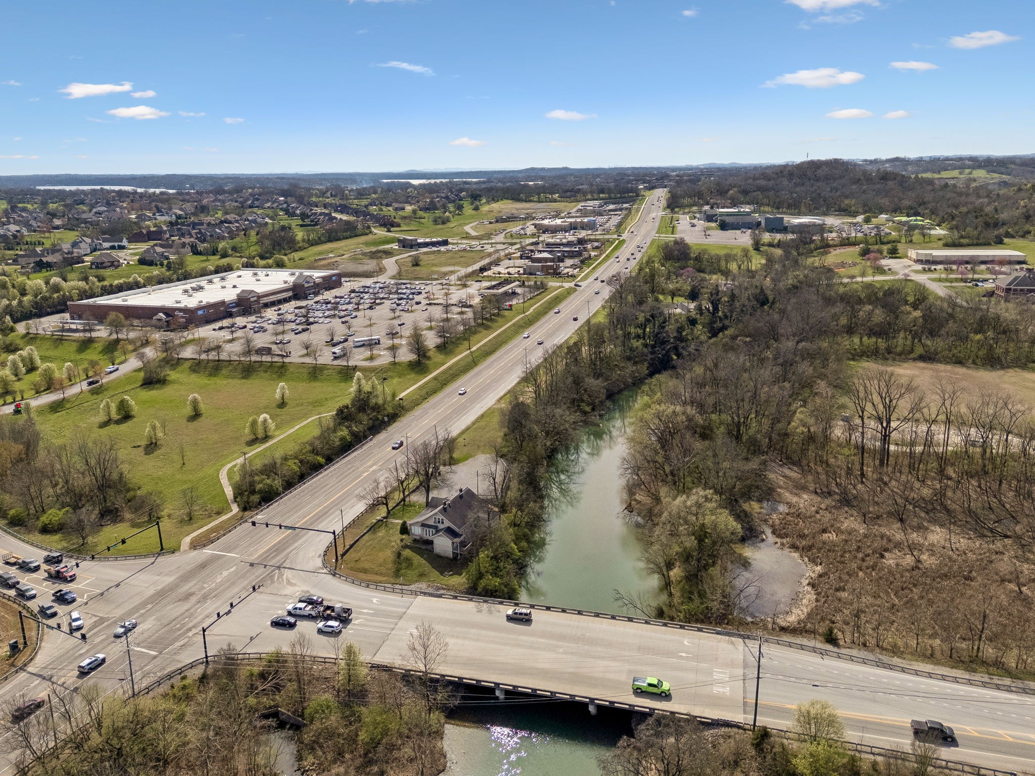 2042 Nashville Pike Gallatin TN 37066