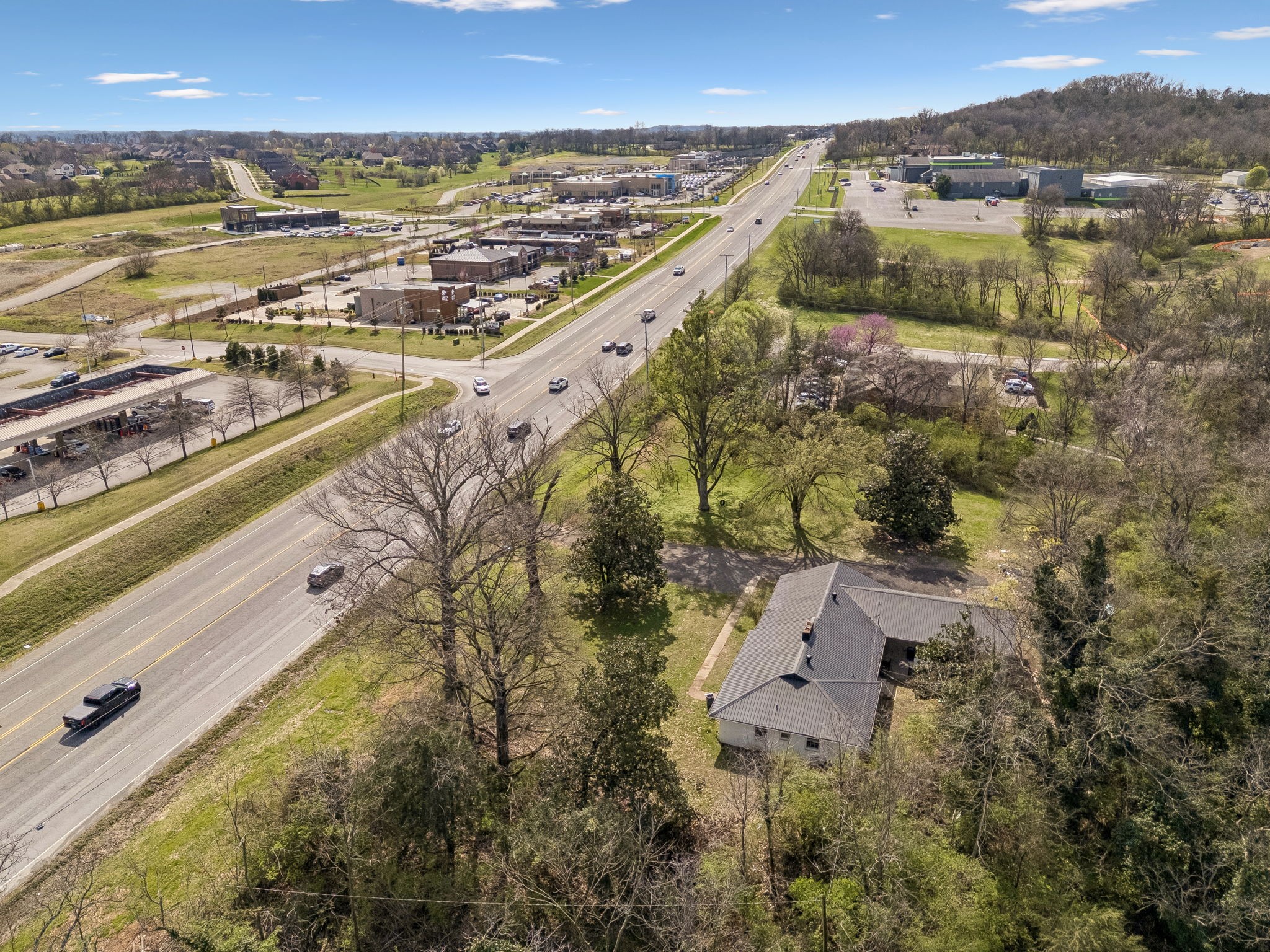 2042 Nashville Pike Gallatin TN 37066