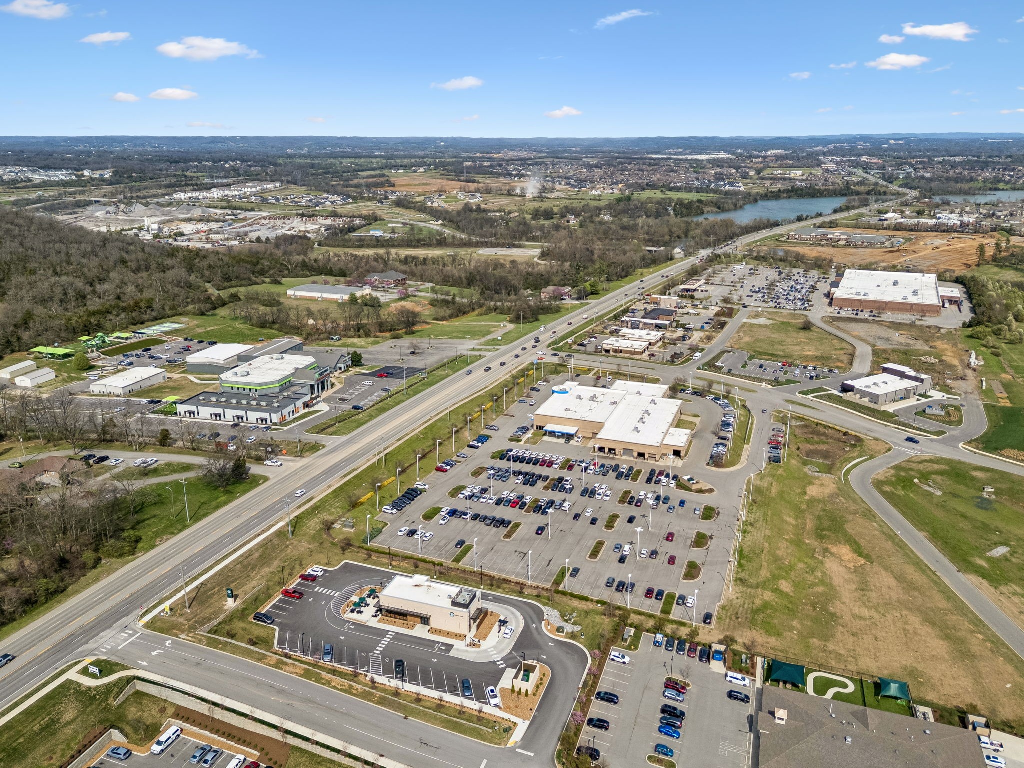 2042 Nashville Pike Gallatin TN 37066