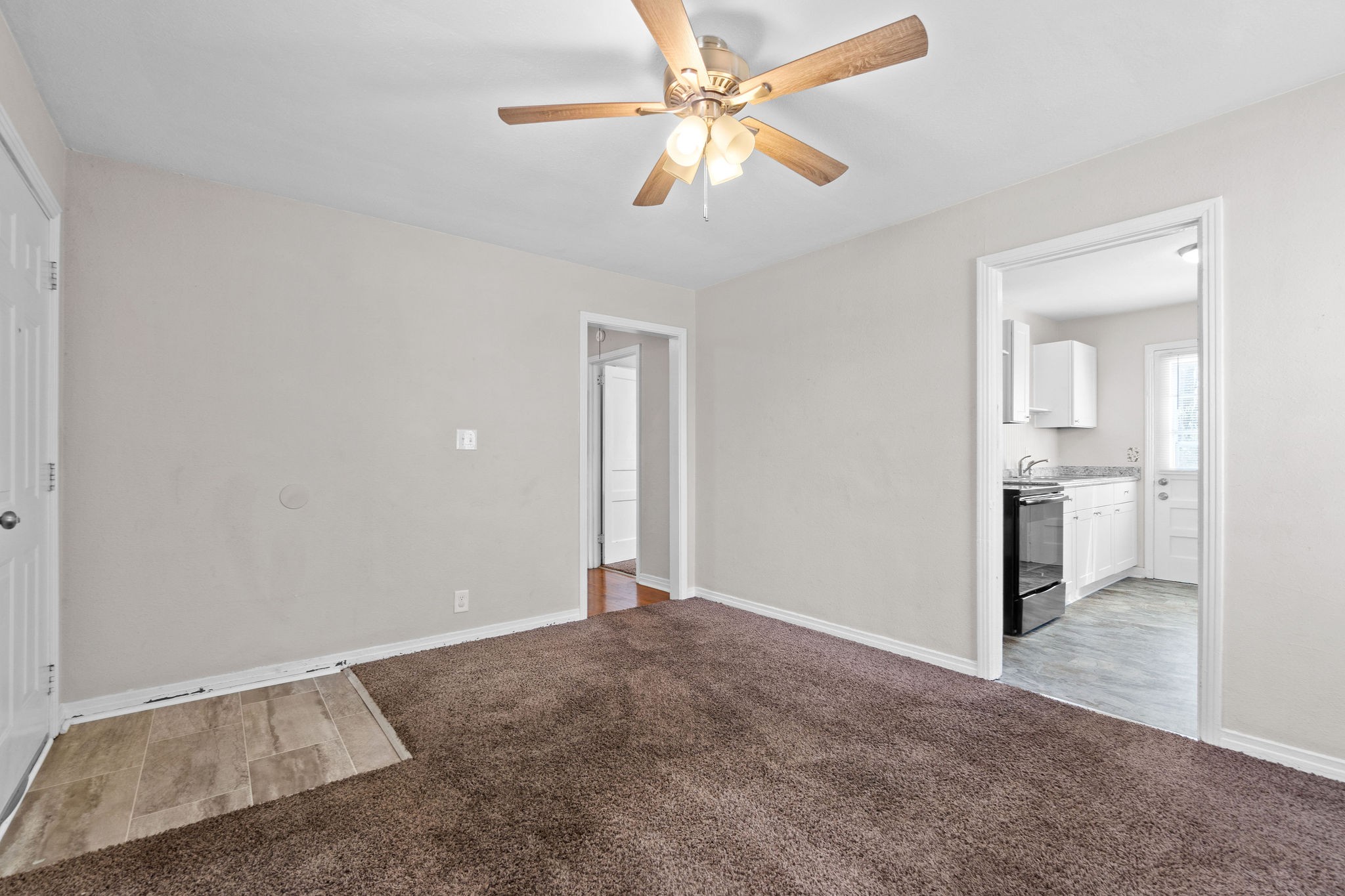 42 Maple Street Clarksville TN 37042