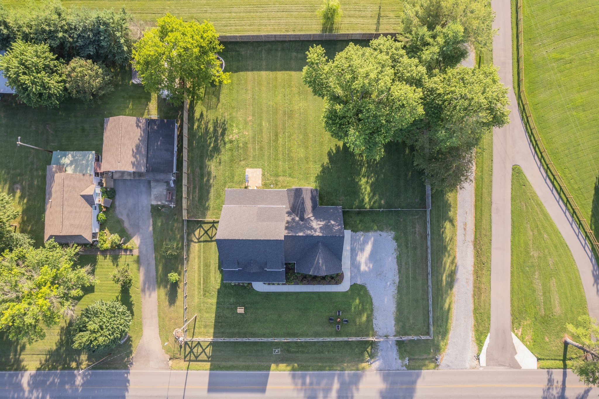 5228 Cross Plains Road White House TN 37188