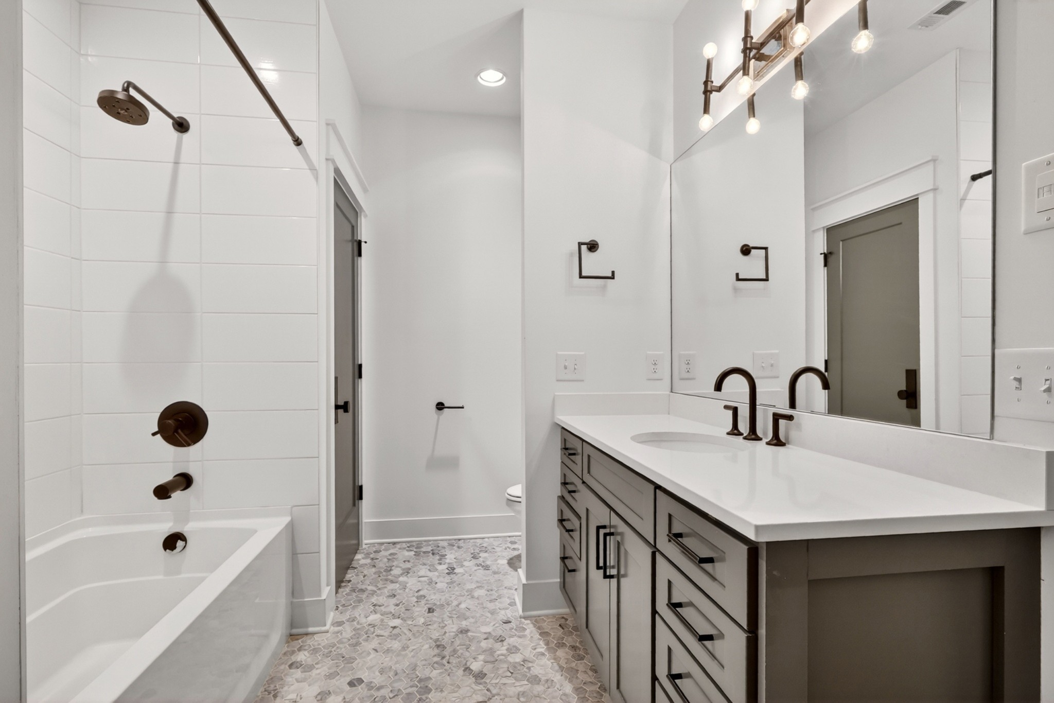 4416A Lealand Lane Nashville TN 37204