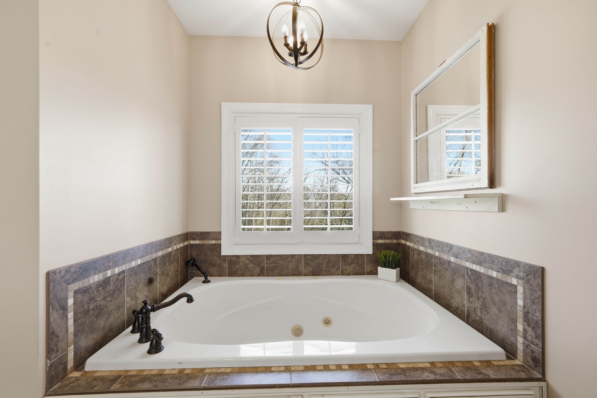 126 Laurelwood Drive Shelbyville TN 37160