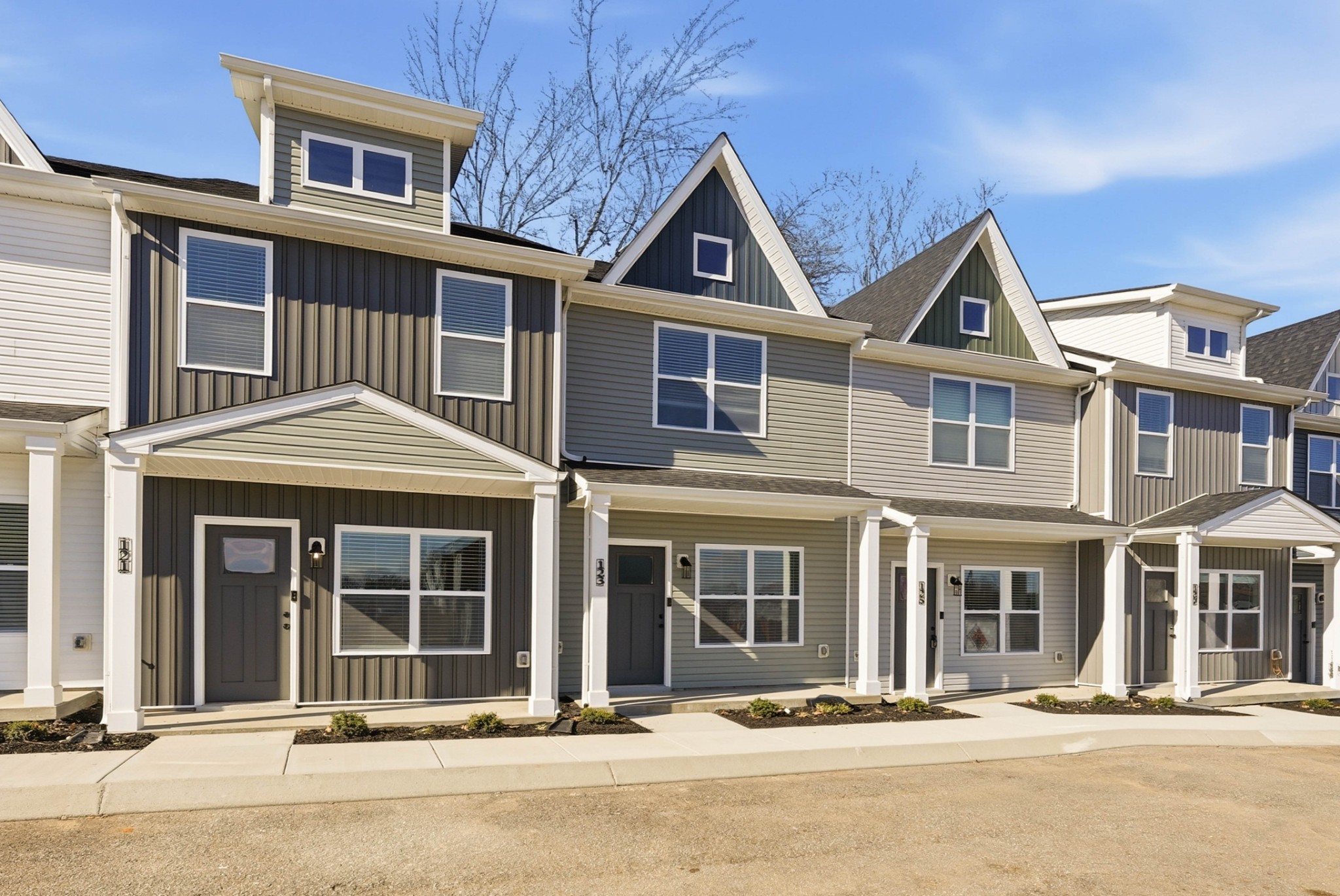 123 Front Ridge Circle Clarksville TN 37040