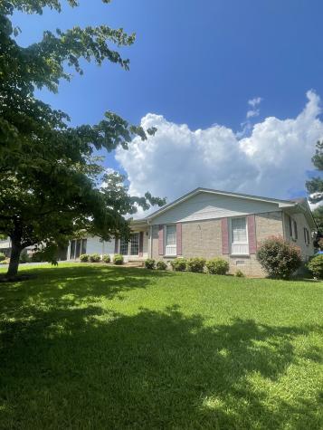 1710 Deer Hollow Drive Lawrenceburg TN 38464