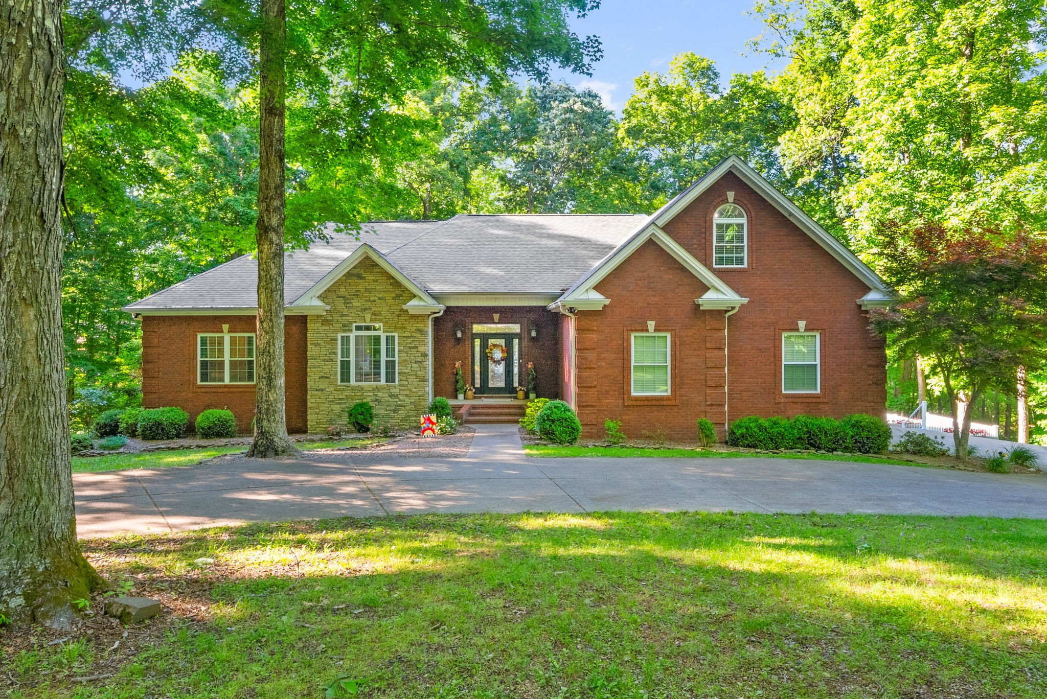 118 Periwinkle Hill Road Cadiz KY 42211