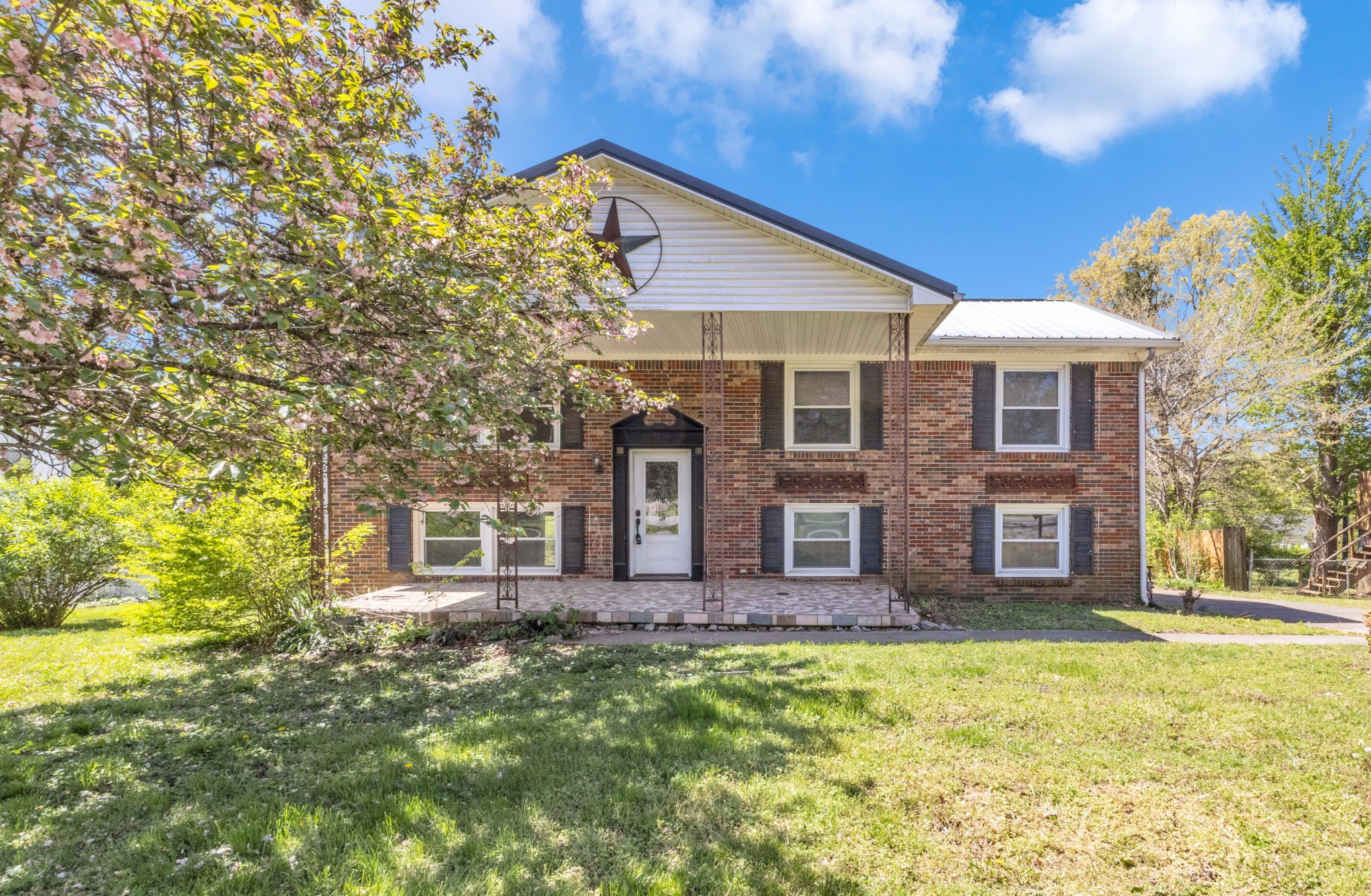 206 Kings Deer Drive Clarksville TN 37042
