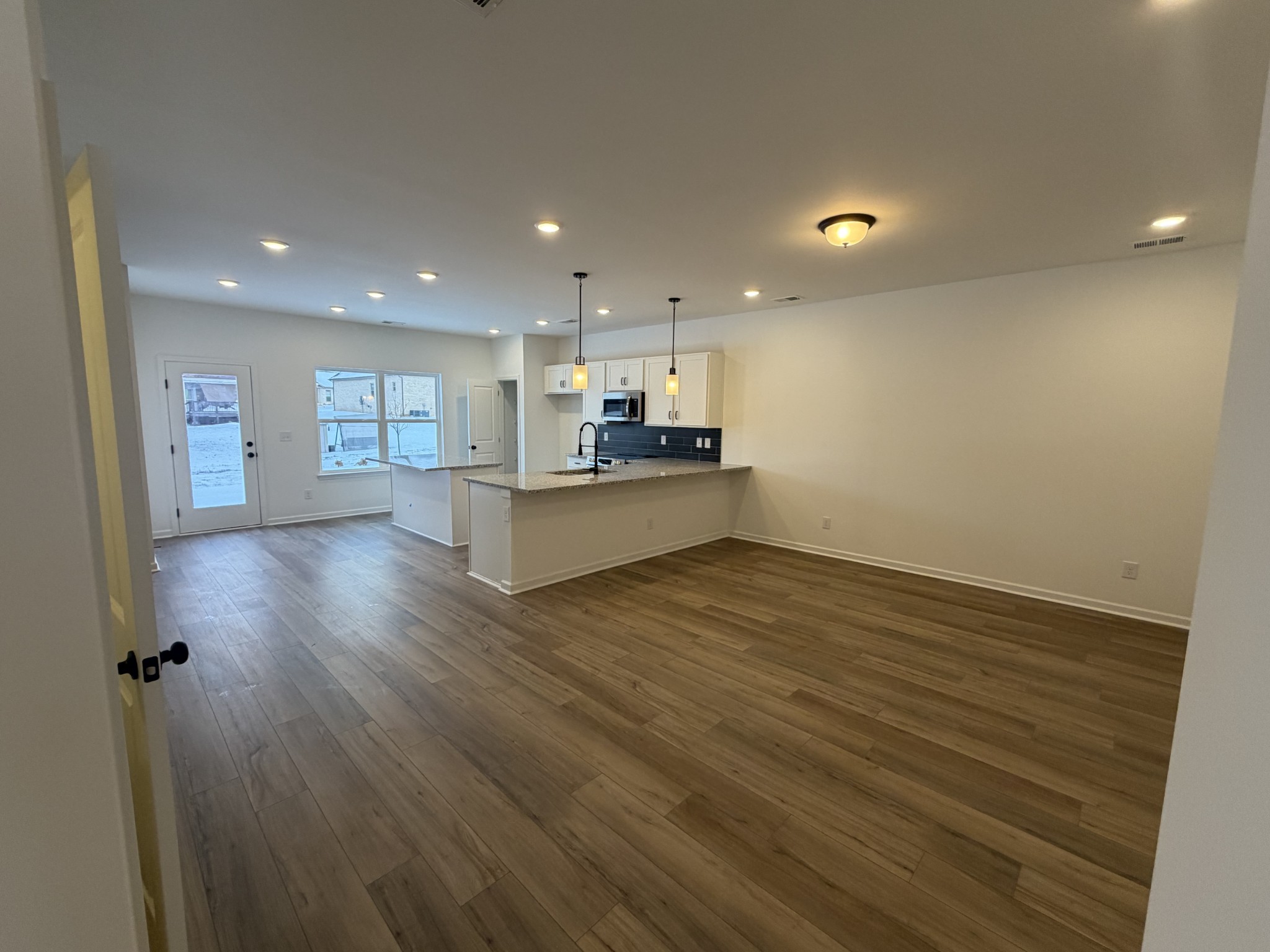 109 Yarrow Loop Clarksville TN 37043