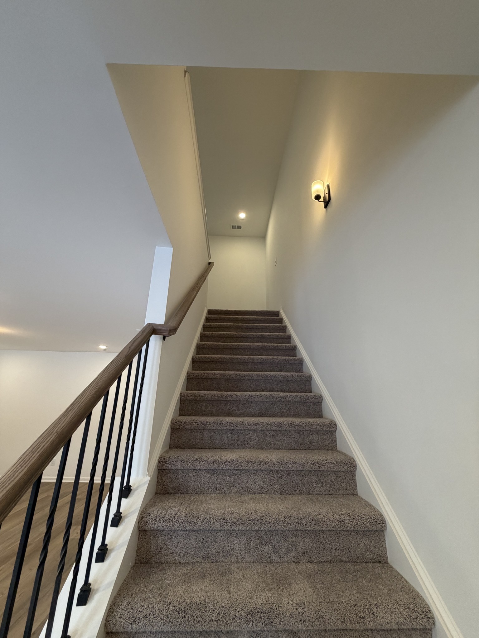 109 Yarrow Loop Clarksville TN 37043