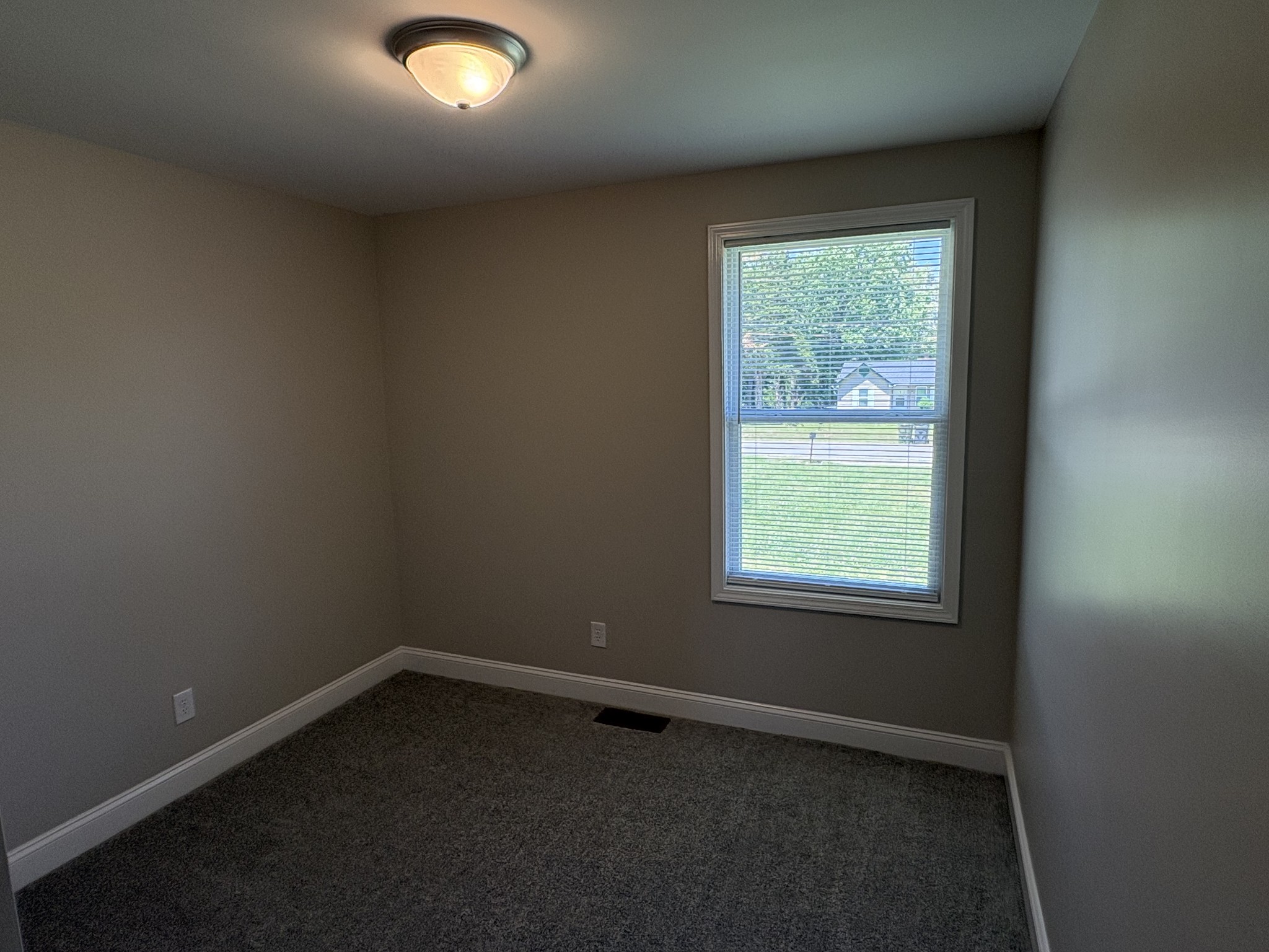 1513 Ridgewood Ct, E Gallatin TN 37066