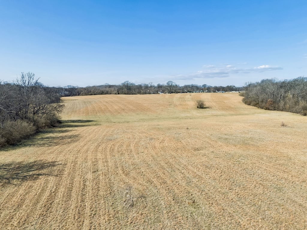 0 Tom J Hitch Columbia TN 38401