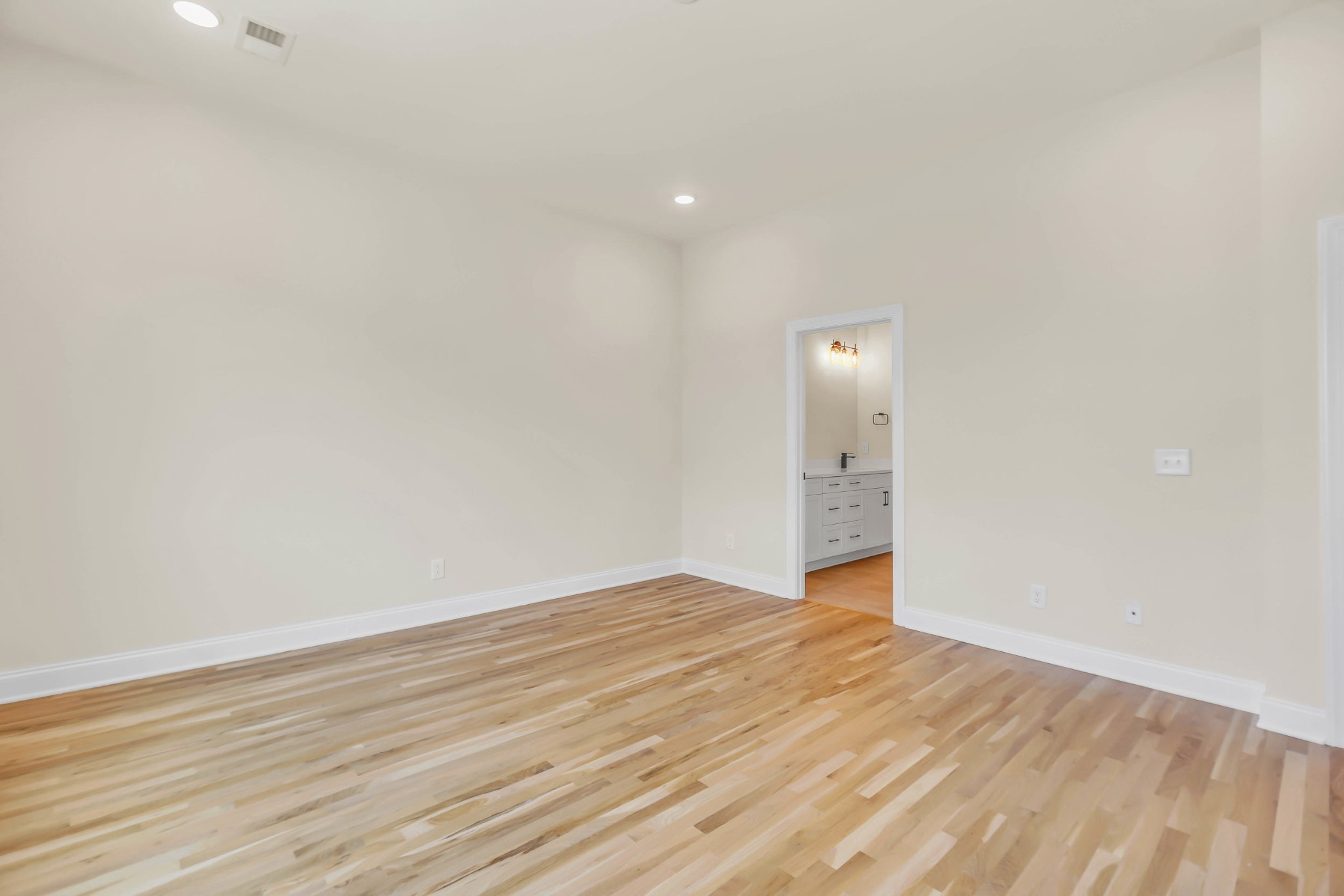 2122 Goodrich Avenue Nashville TN 37218