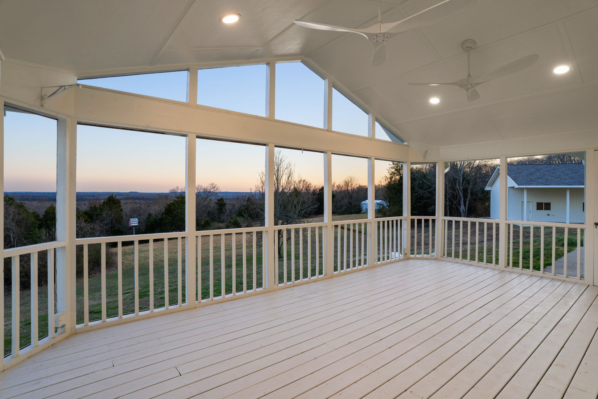 1230 Iron Bridge Road Columbia TN 38401