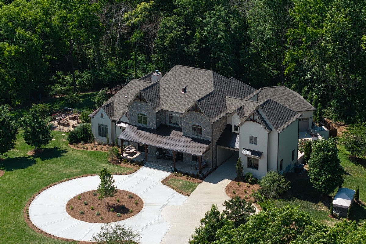 5019 Hilltop Lane College Grove TN 37046