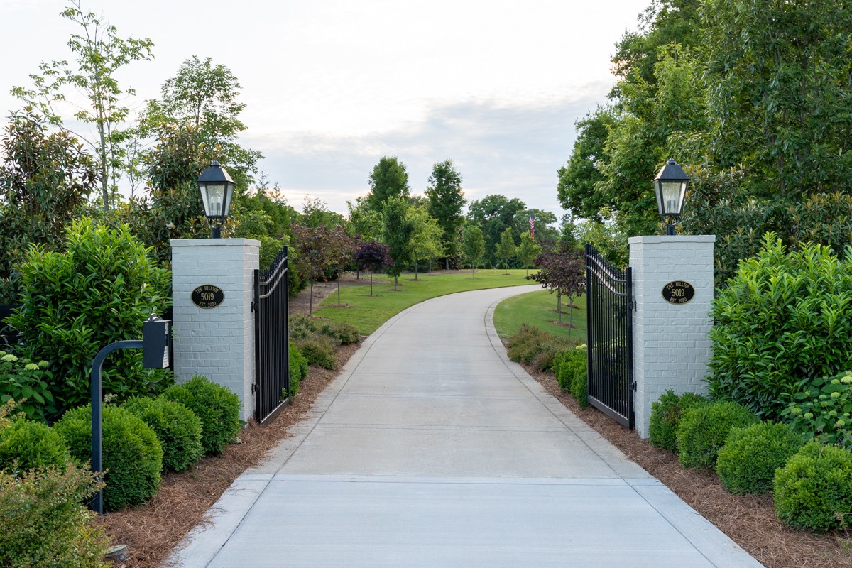 5019 Hilltop Lane College Grove TN 37046