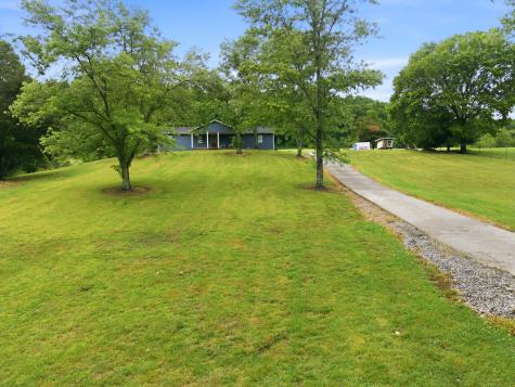 615 Rogues Fork Road Bethpage TN 37022