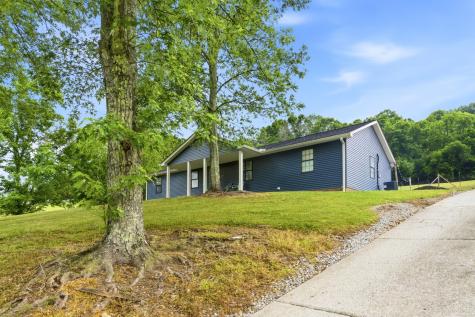 615 Rogues Fork Road Bethpage TN 37022