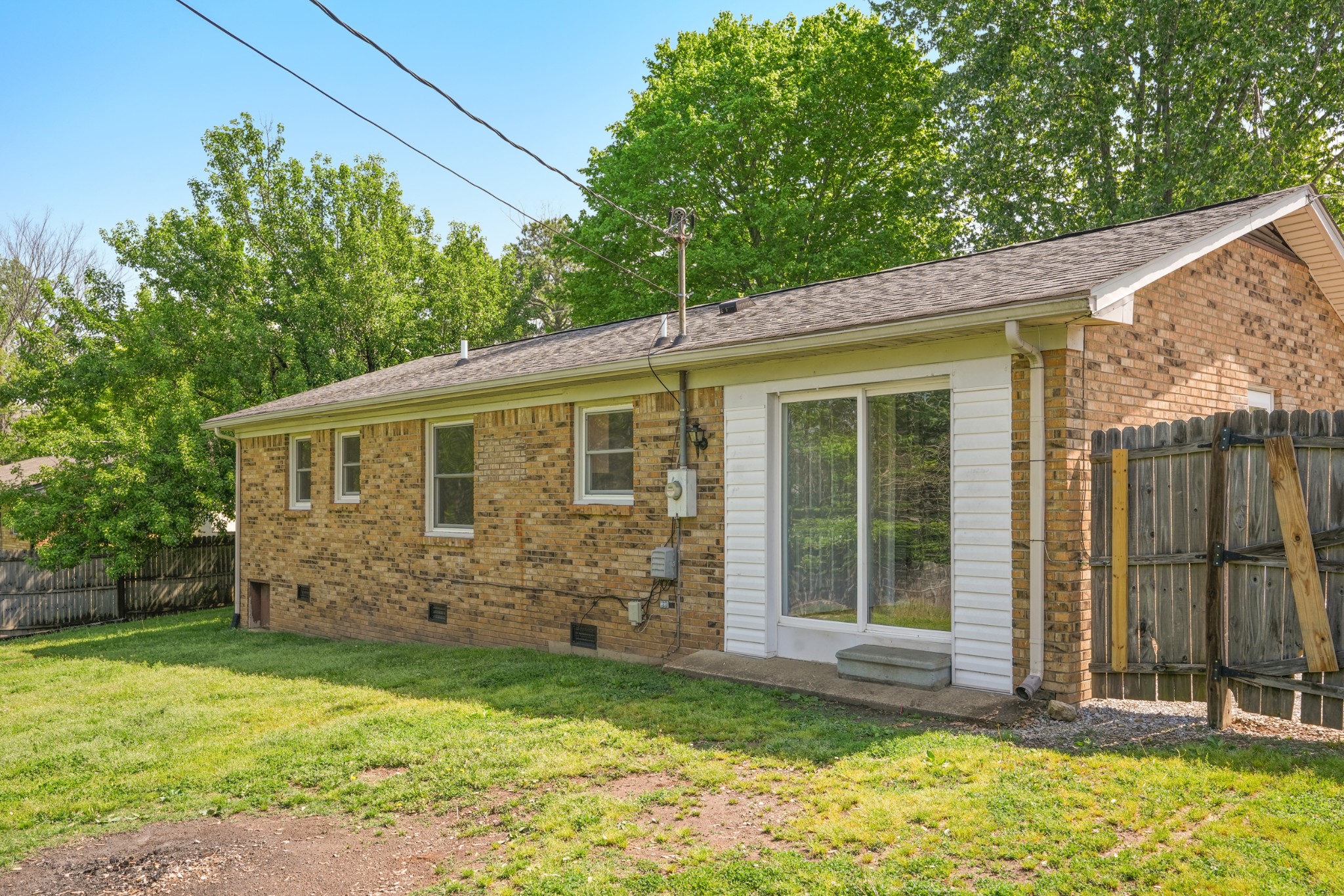 1106 Highway 48, S Dickson TN 37055