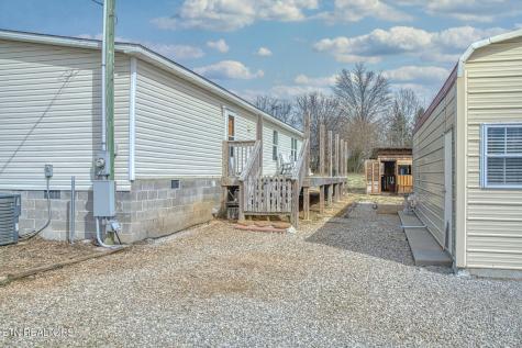 791 Old Kentucky Road Sparta TN 38583