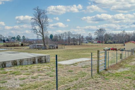 791 Old Kentucky Road Sparta TN 38583