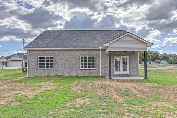 21 Bartow Street Decherd TN 37324