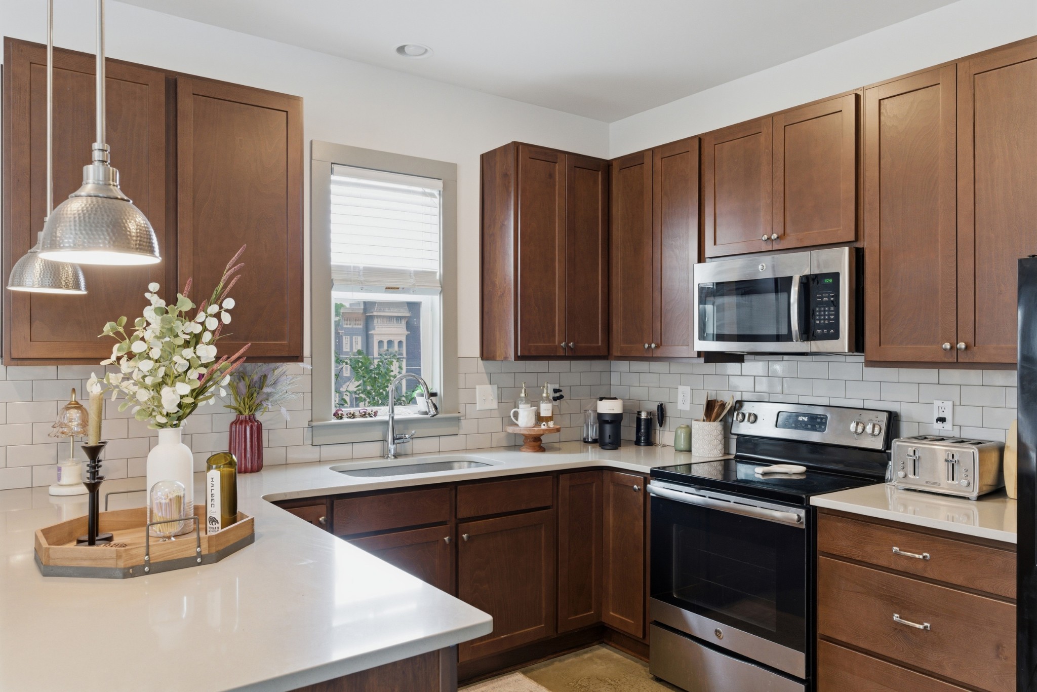2140 15th Ave, N Nashville TN 37208