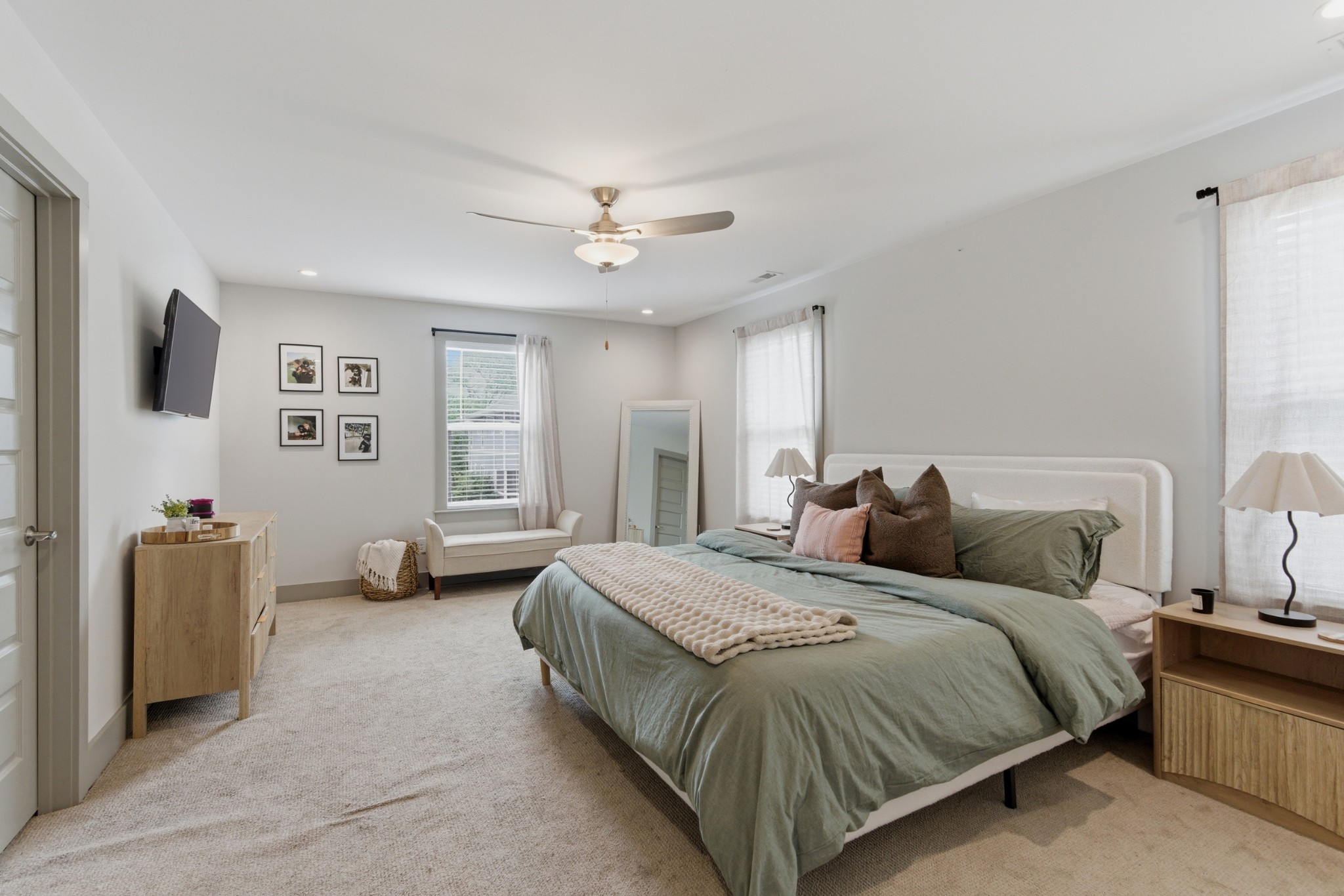 2140 15th Ave, N Nashville TN 37208