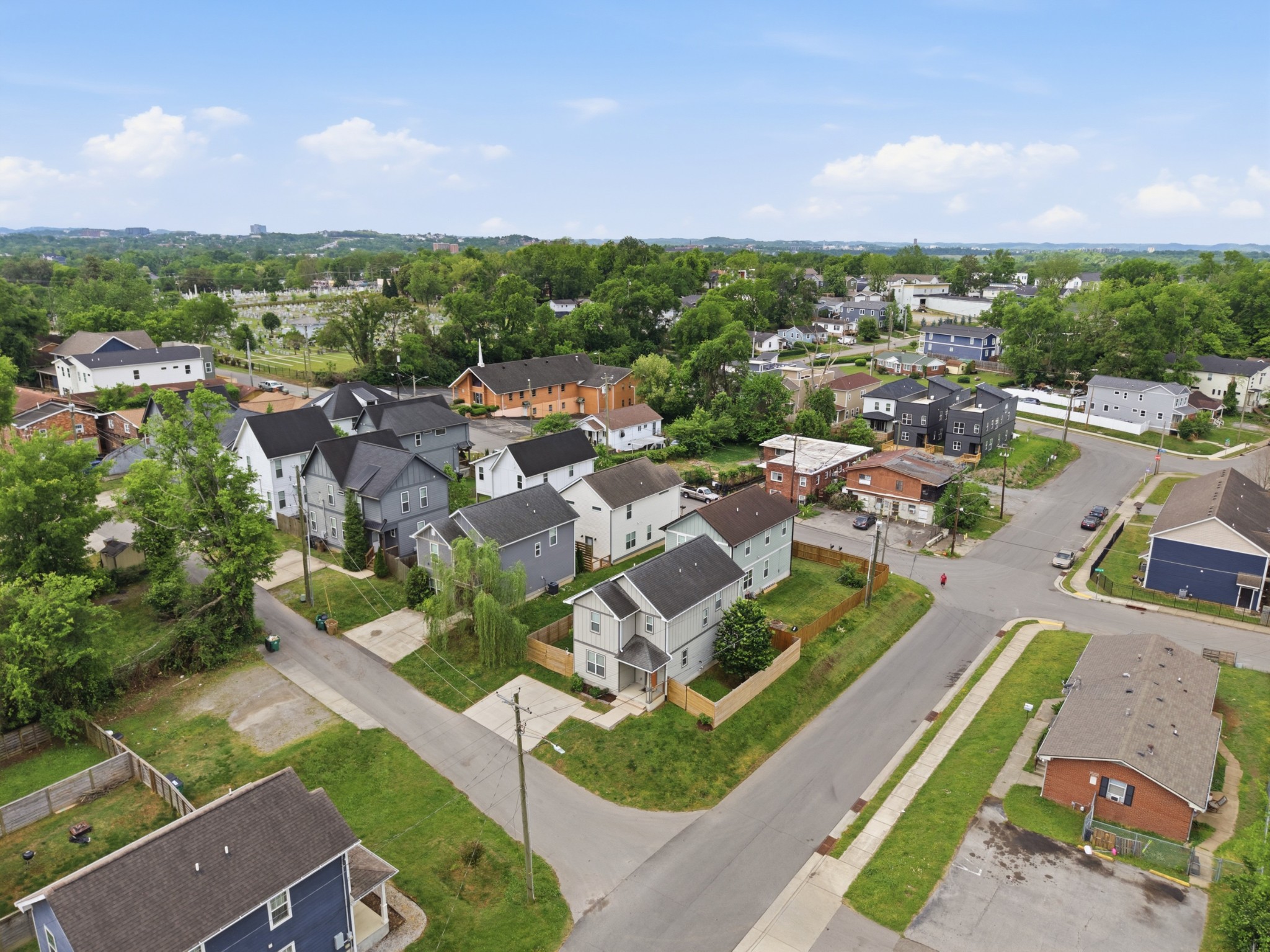 2140 15th Ave, N Nashville TN 37208