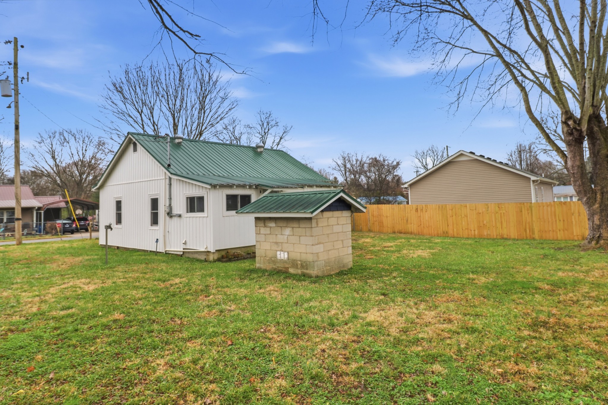 612 Maple Street Manchester TN 37355