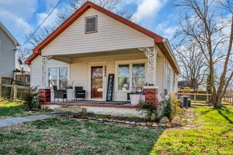 909 West 1st Street Dickson TN 37055
