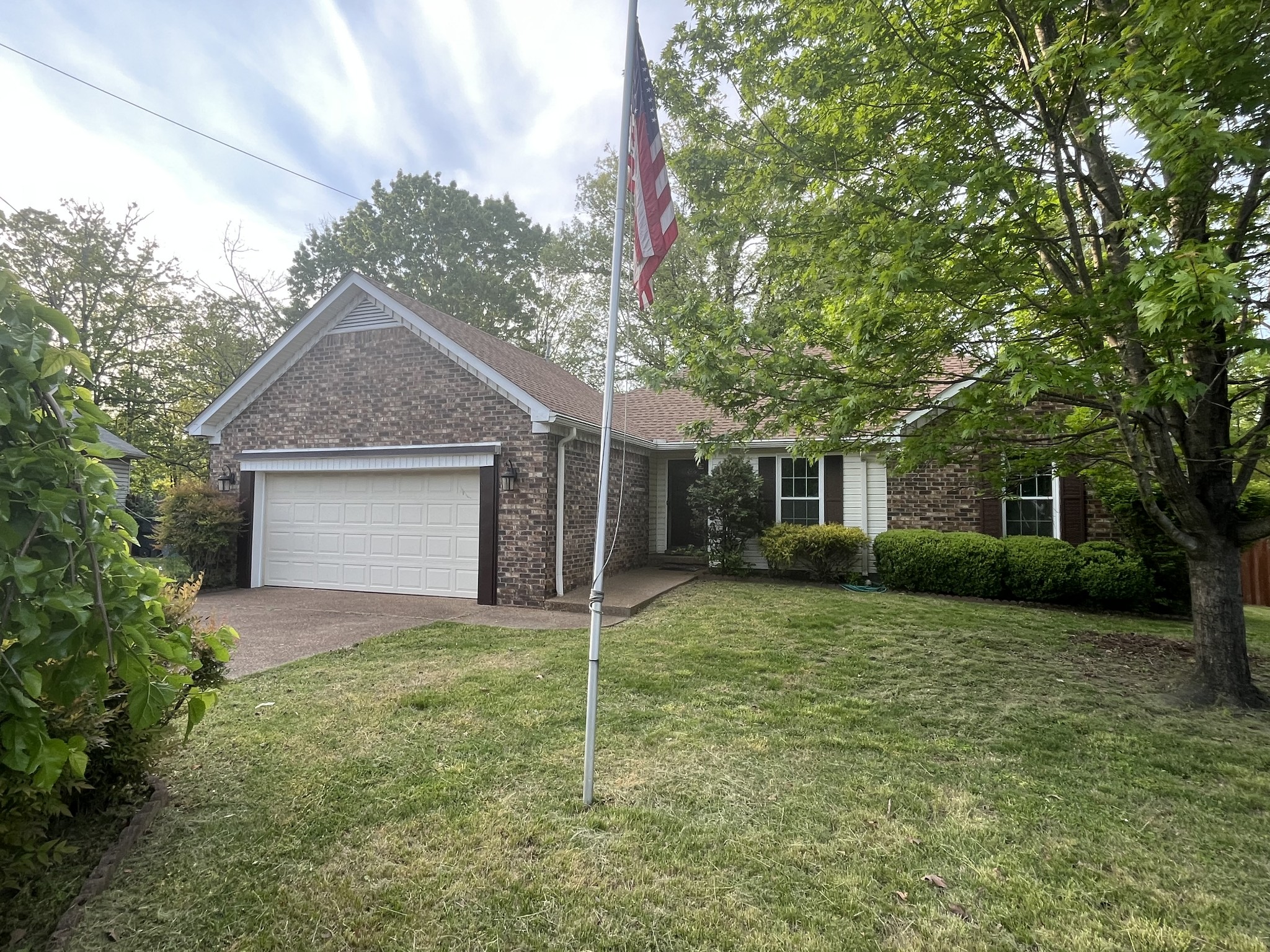 208 Legend Court Antioch TN 37013