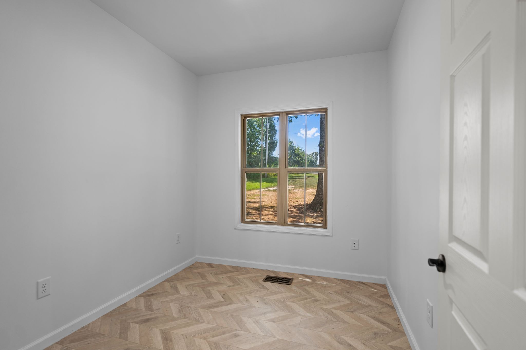 324 Fisherdale Drive Decaturville TN 38329