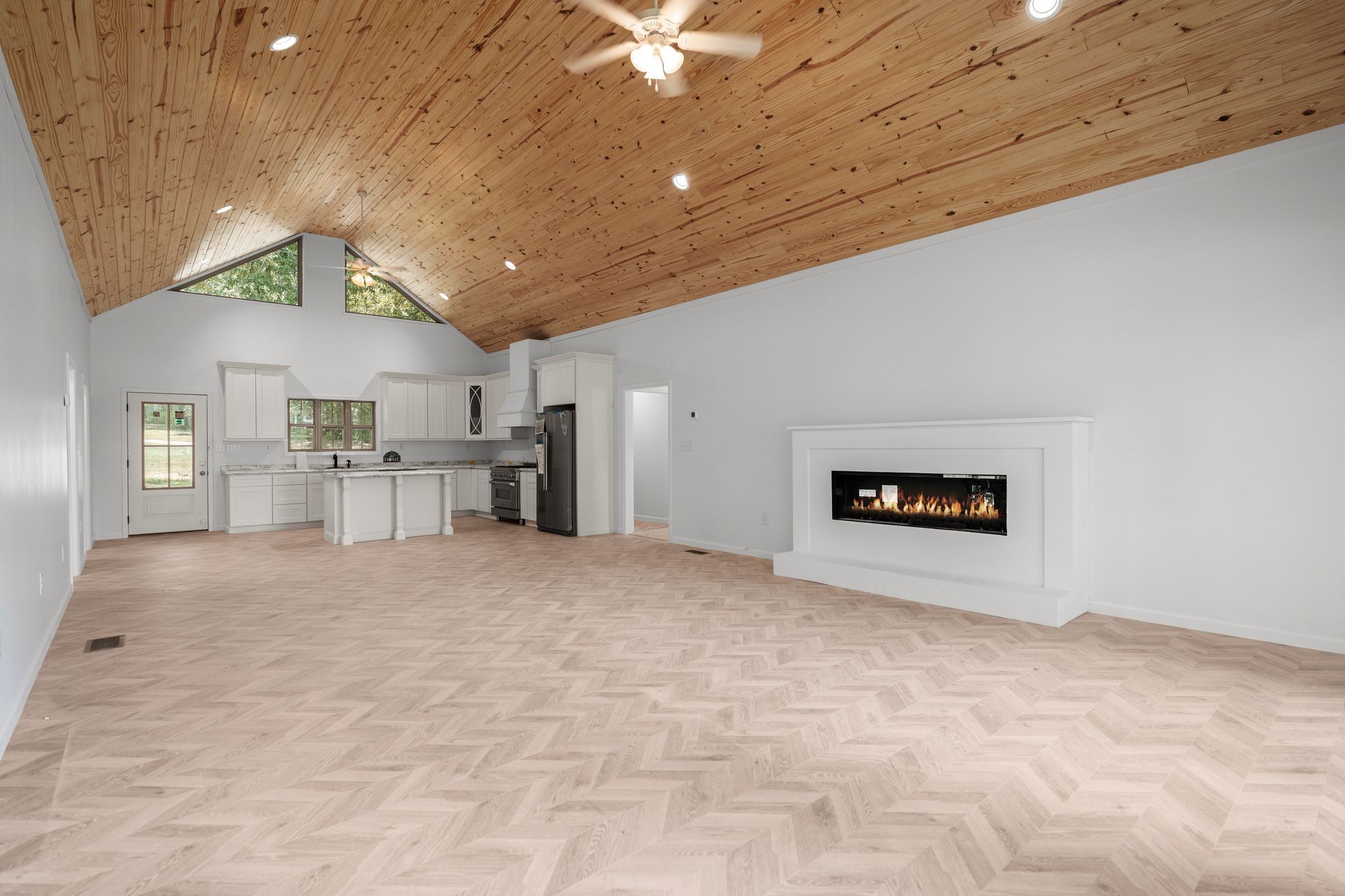 324 Fisherdale Drive Decaturville TN 38329