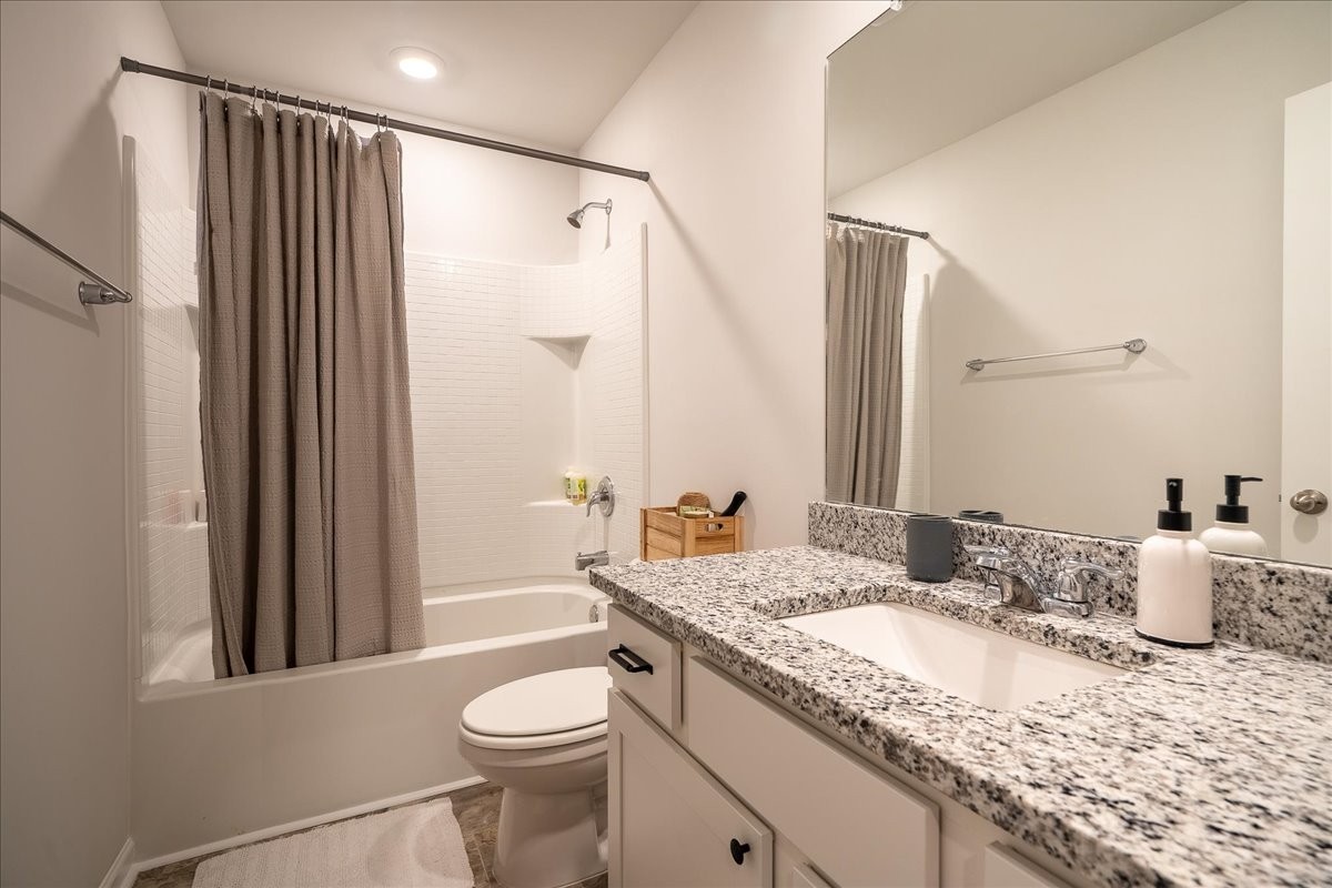 702 Dallas Drive Columbia TN 38401