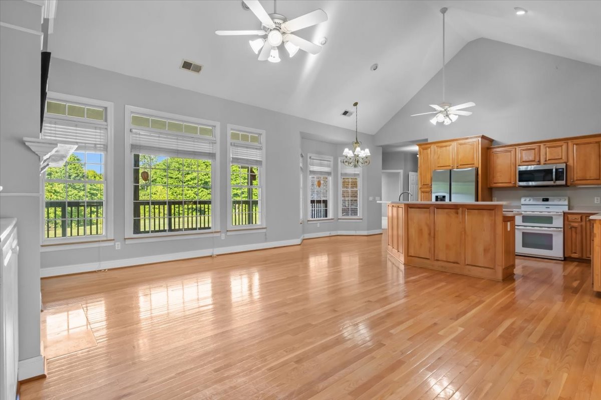 2440 Maple Grove Road Dickson TN 37055