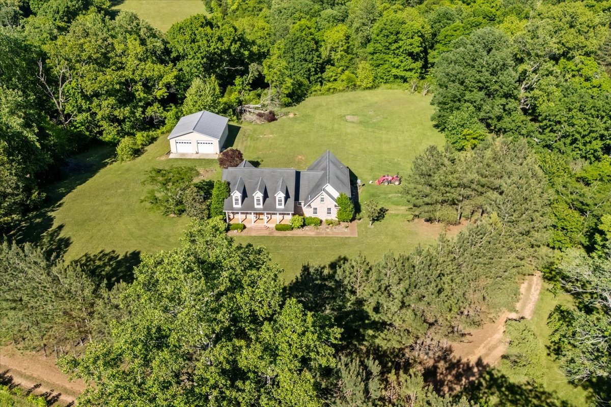 2440 Maple Grove Road Dickson TN 37055