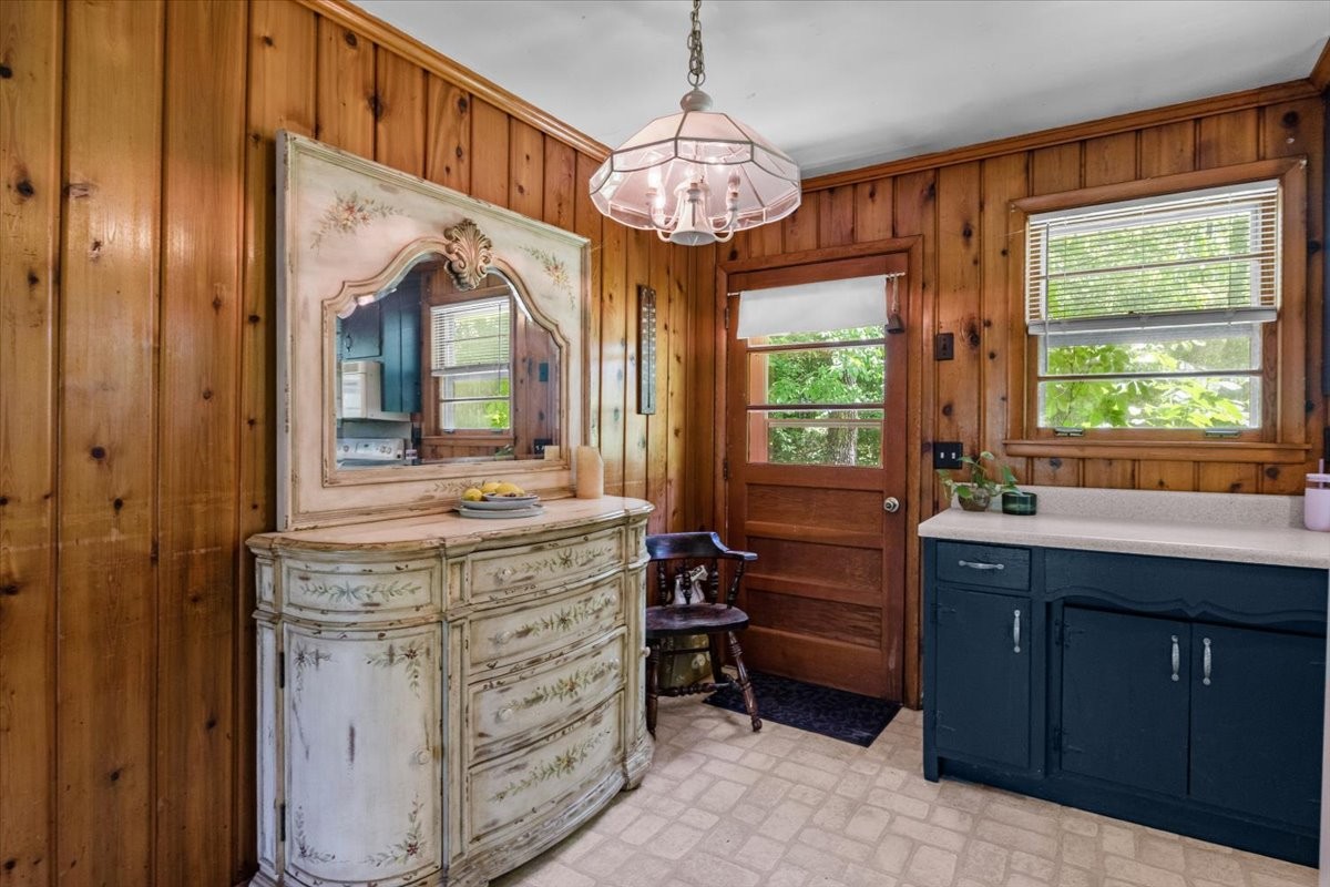 2440 Maple Grove Road Dickson TN 37055