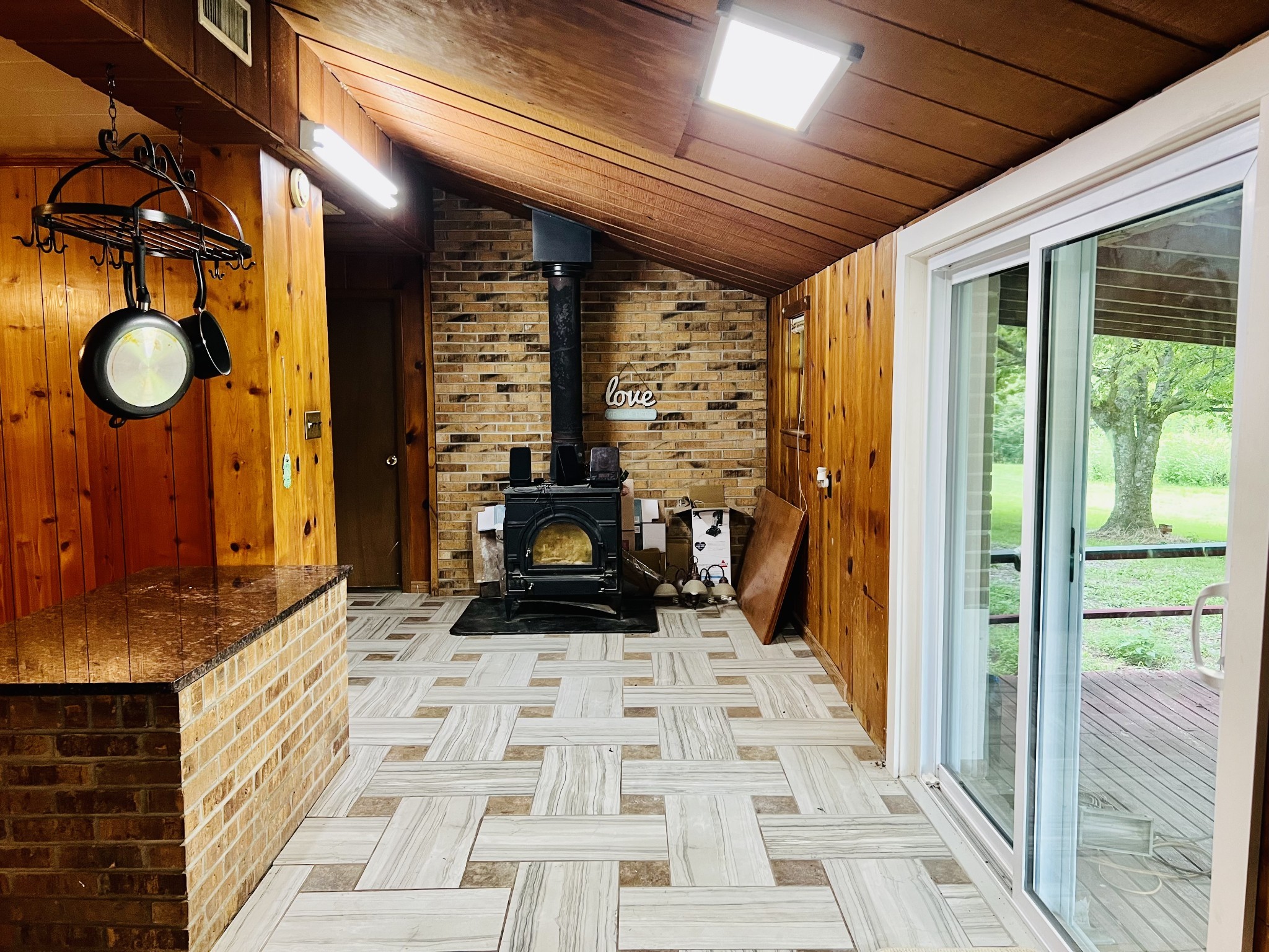 1556 Sparta Pike Lebanon TN 37090