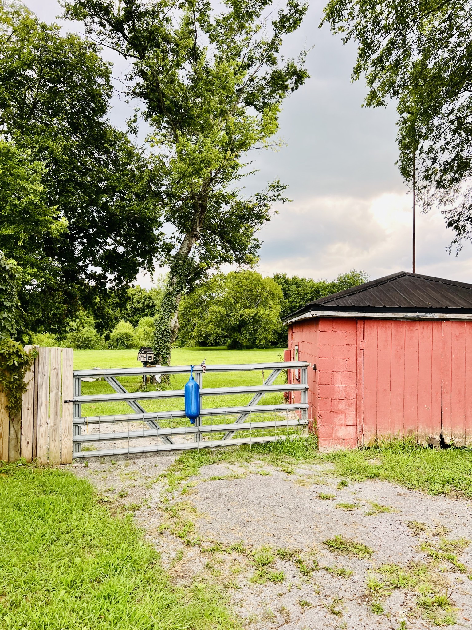 1556 Sparta Pike Lebanon TN 37090