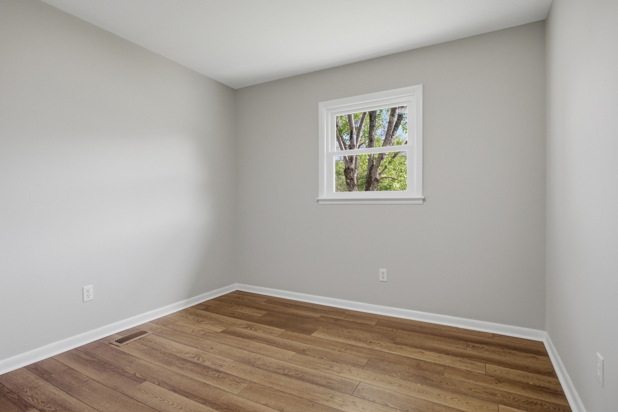 1416 Oakmont Circle Centerville TN 37033