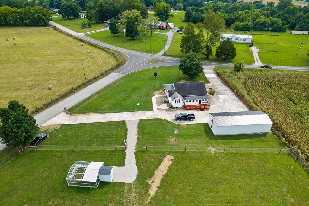 1462 Franks Ferry Road Sparta TN 38583