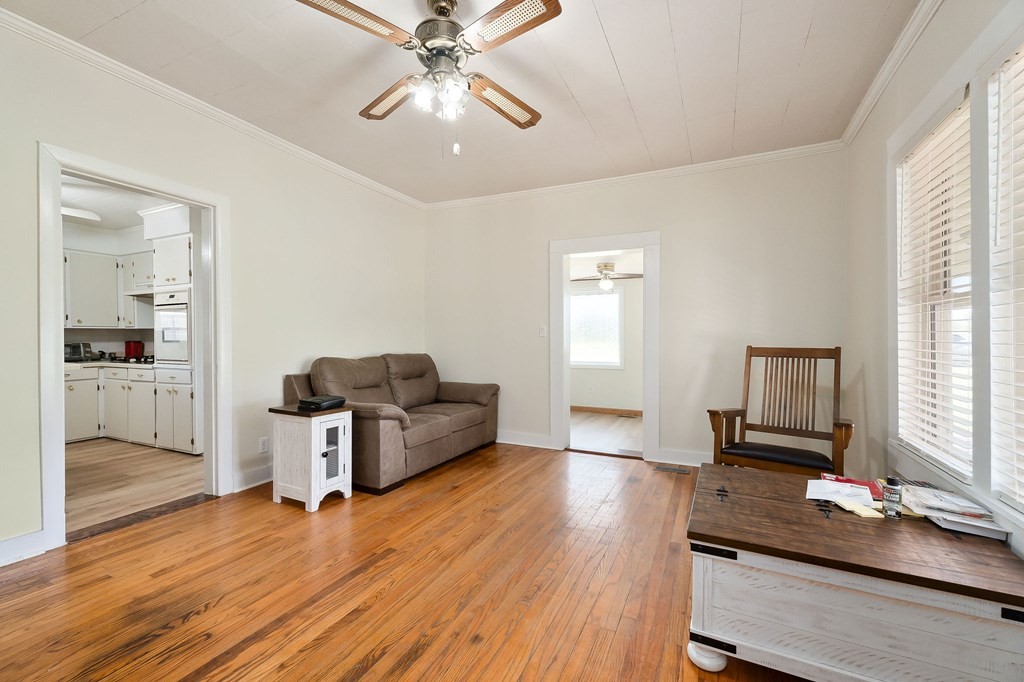 1462 Franks Ferry Road Sparta TN 38583