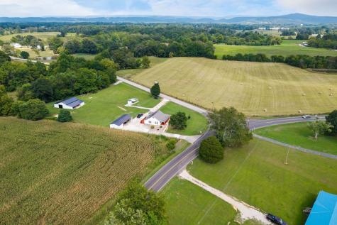 1462 Franks Ferry Road Sparta TN 38583