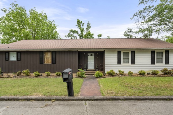 134 Murphree Avenue Centerville TN 37033